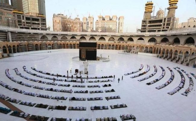 المسجد الحرام.. أكثر الأماكن تعقيما على مستوى العالم