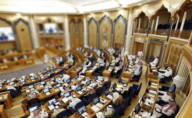عضو بالشورى يطالب «هيئة المنشآت» بزيادة توظيف السعوديين في المؤسسات المختلفة