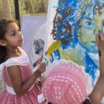 «فاطمة ولين» يبدعان في الرسم.. شارع الفن يبرز مواهب الأطفال في «موسم جدة 2022»