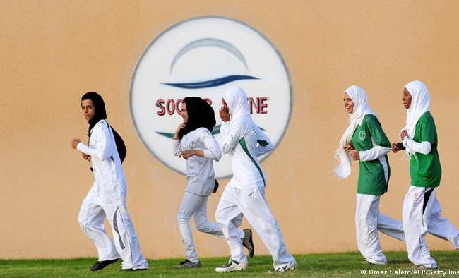 قريبًا في السعودية :

بداية دوري المدارس للبنات "عكاظ"