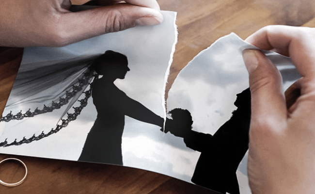مفسر أحلام: رؤية الطلاق في المنام دليل على الثراء