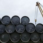 انخفاض أسعار النفط وبرميل «برنت» بـ93.91 دولار