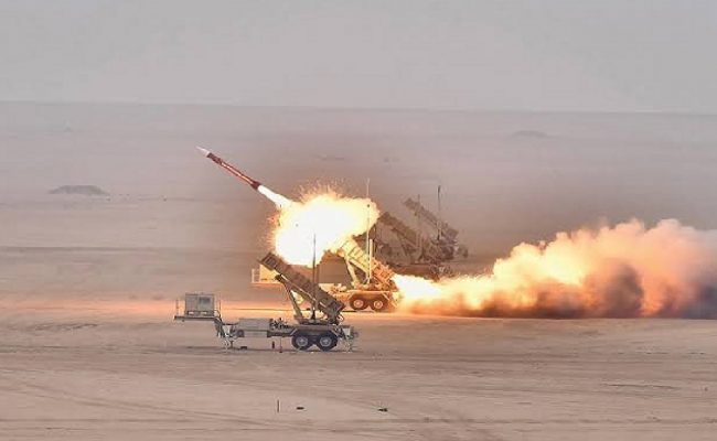 وزير الخارجية يجري اتصالًا هاتفيًا بنائب رئيس فلسطين